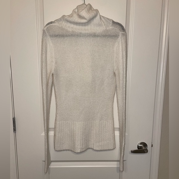 White House Black Market Cowl V Neck Oversized Sweater White Size Extra Small - Picture 4 of 8